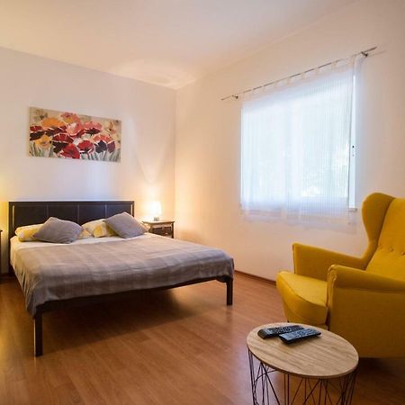 Apartments Zambarlin Komiza Ngoại thất bức ảnh