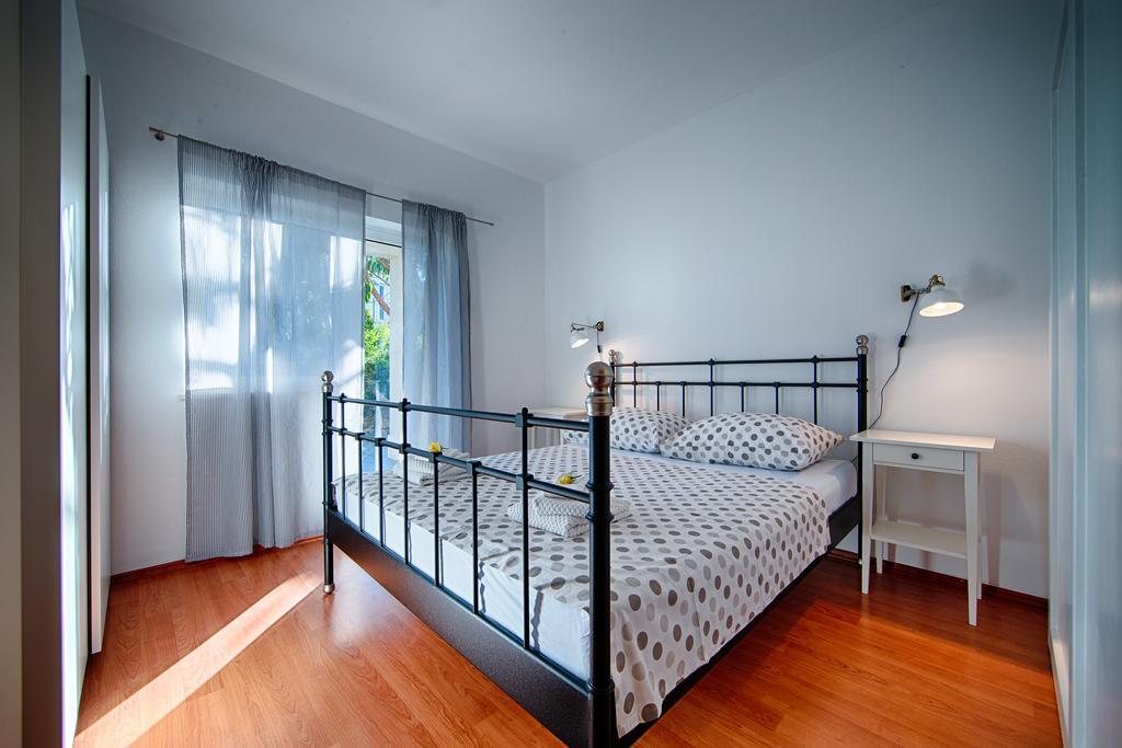Apartments Zambarlin Komiza Phòng bức ảnh