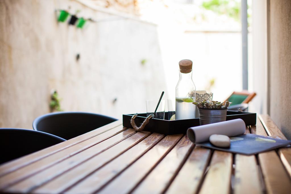 Apartments Zambarlin Komiza Ngoại thất bức ảnh
