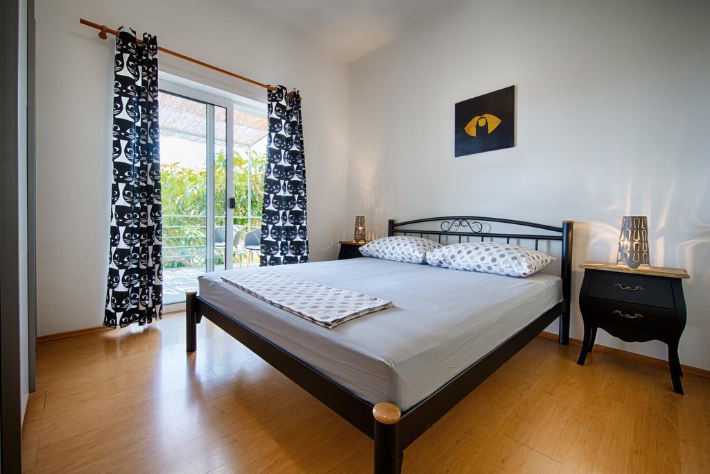 Apartments Zambarlin Komiza Ngoại thất bức ảnh