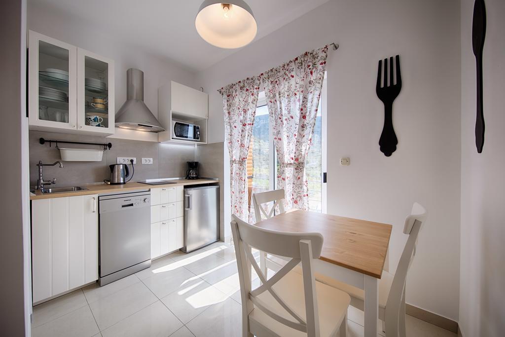 Apartments Zambarlin Komiza Ngoại thất bức ảnh