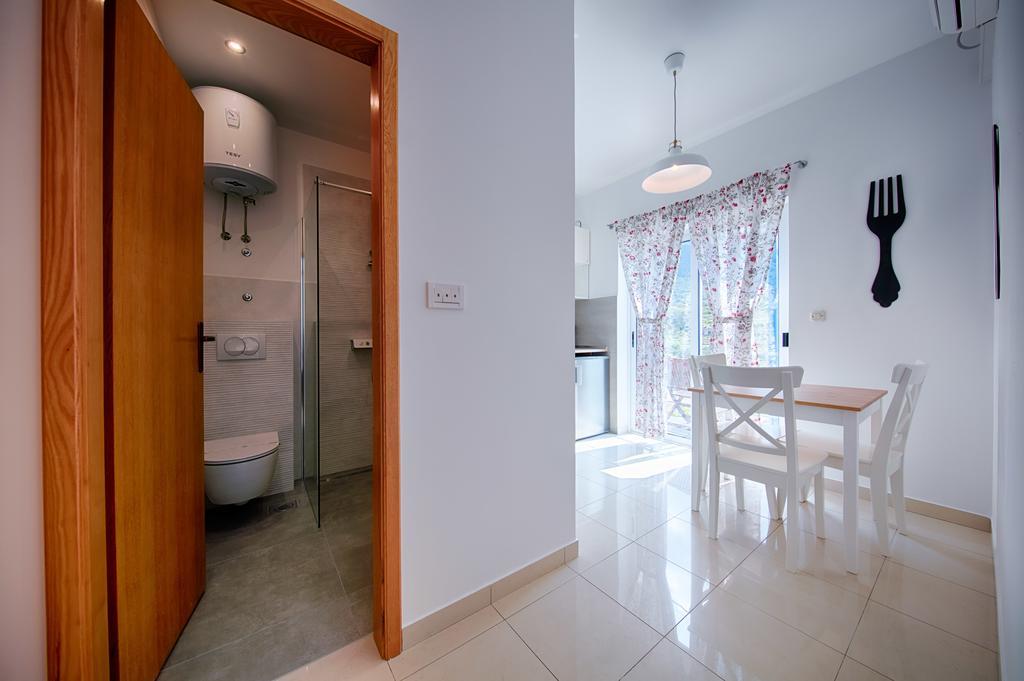 Apartments Zambarlin Komiza Ngoại thất bức ảnh