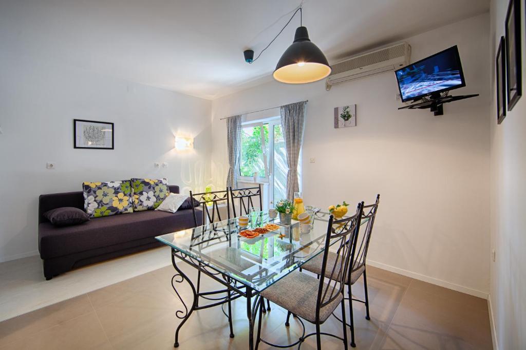 Apartments Zambarlin Komiza Phòng bức ảnh