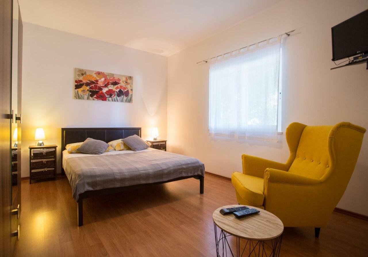 Apartments Zambarlin Komiza Ngoại thất bức ảnh