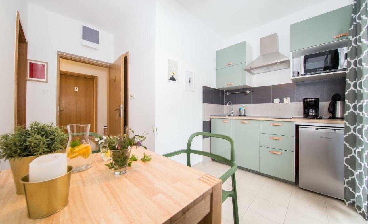 Apartments Zambarlin Komiza Ngoại thất bức ảnh